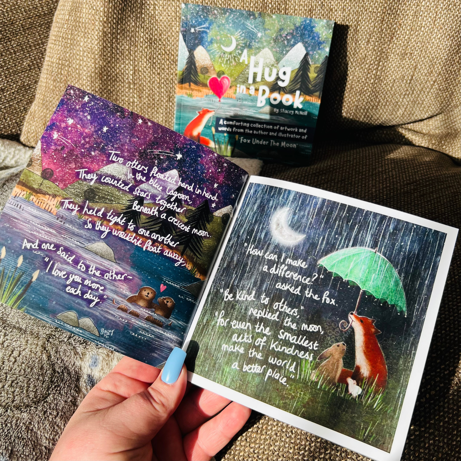 ‘A Hug In A Book’ mini book by Stacey McNeill