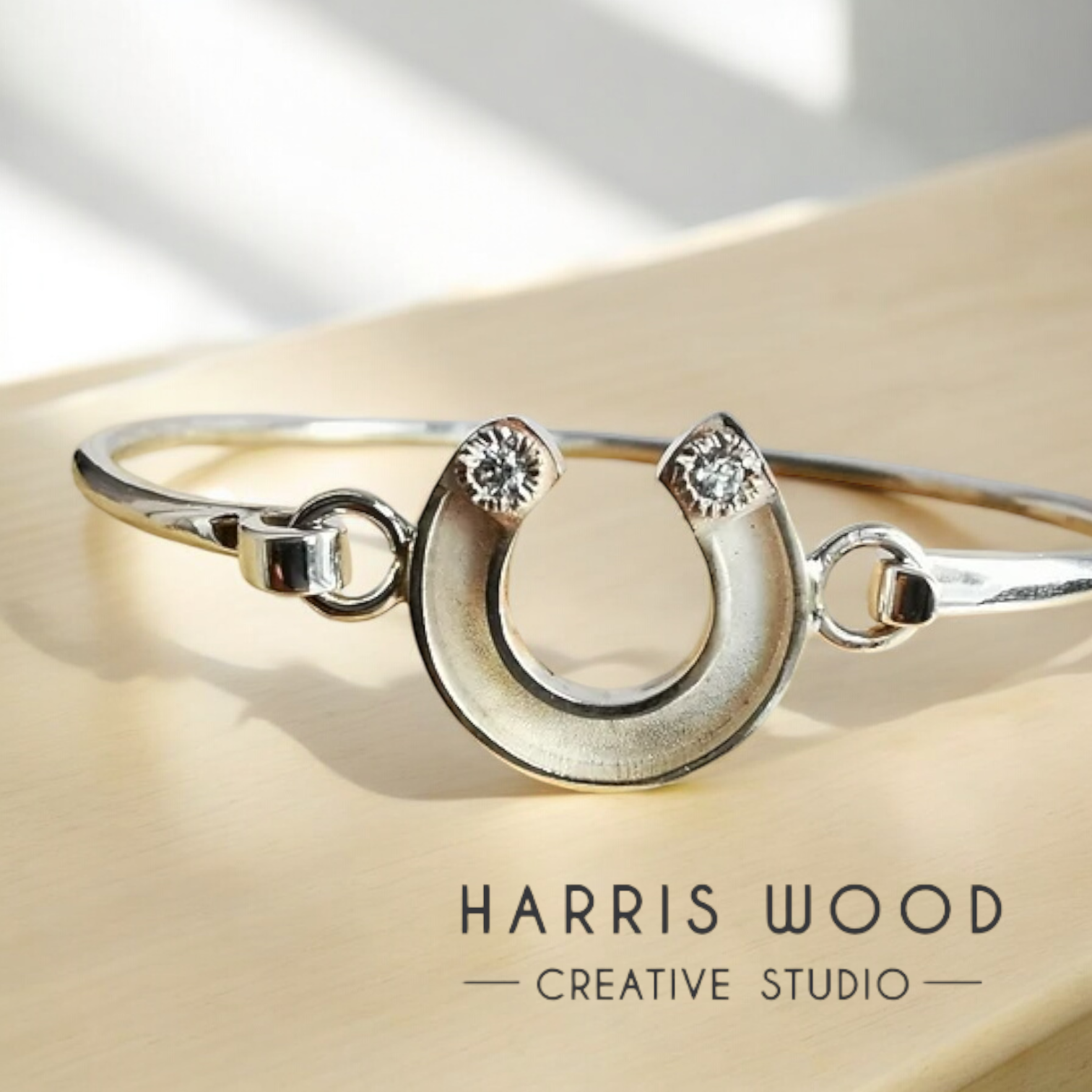 EOL -
CZ Horse Shoe Bezel Hook Clasp Bangle Solid SILVER