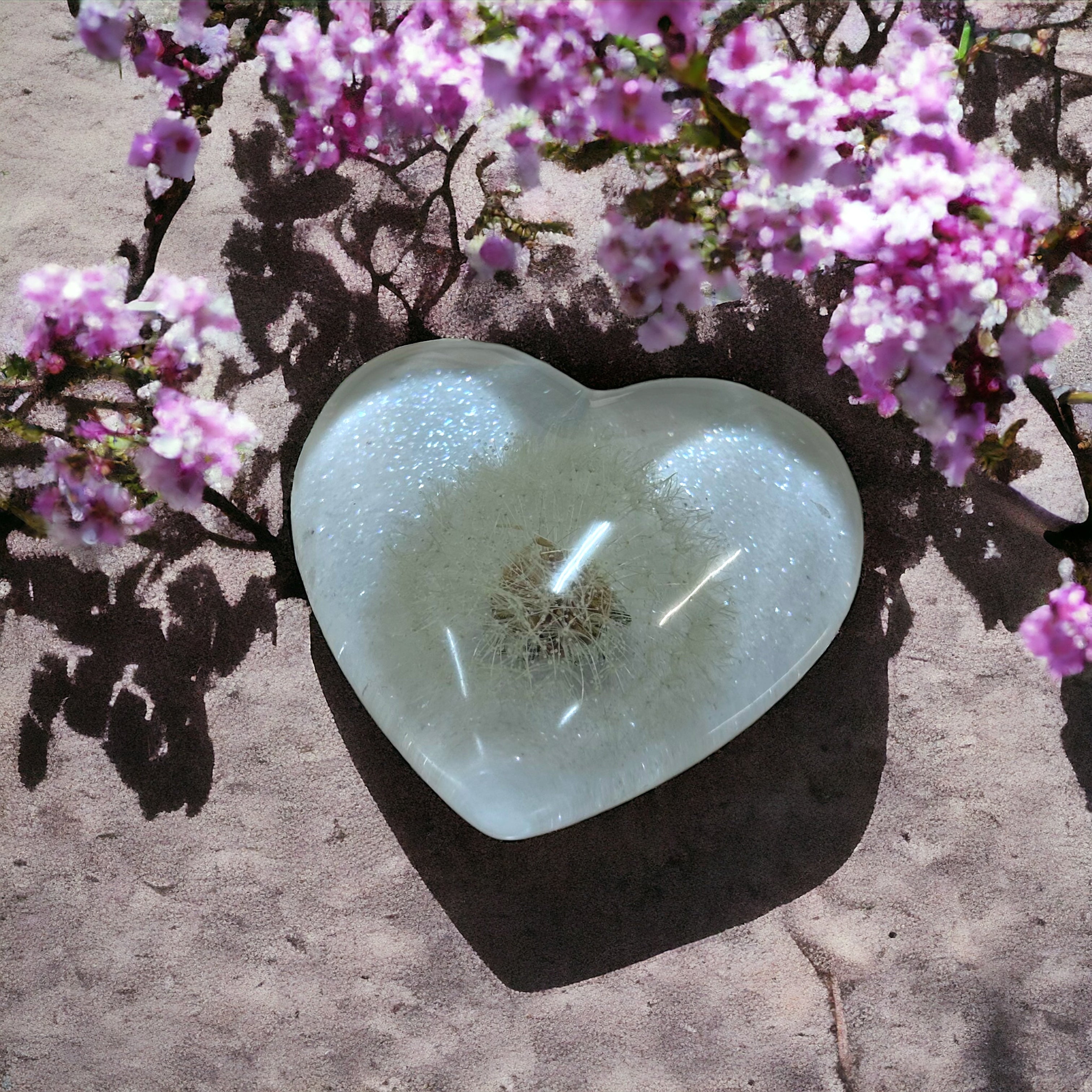Dandelion Heart Resin Keepsake