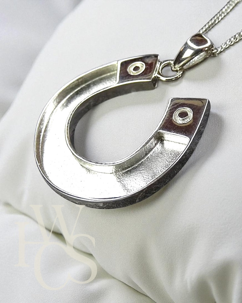 Horse Shoe Channel Pendant