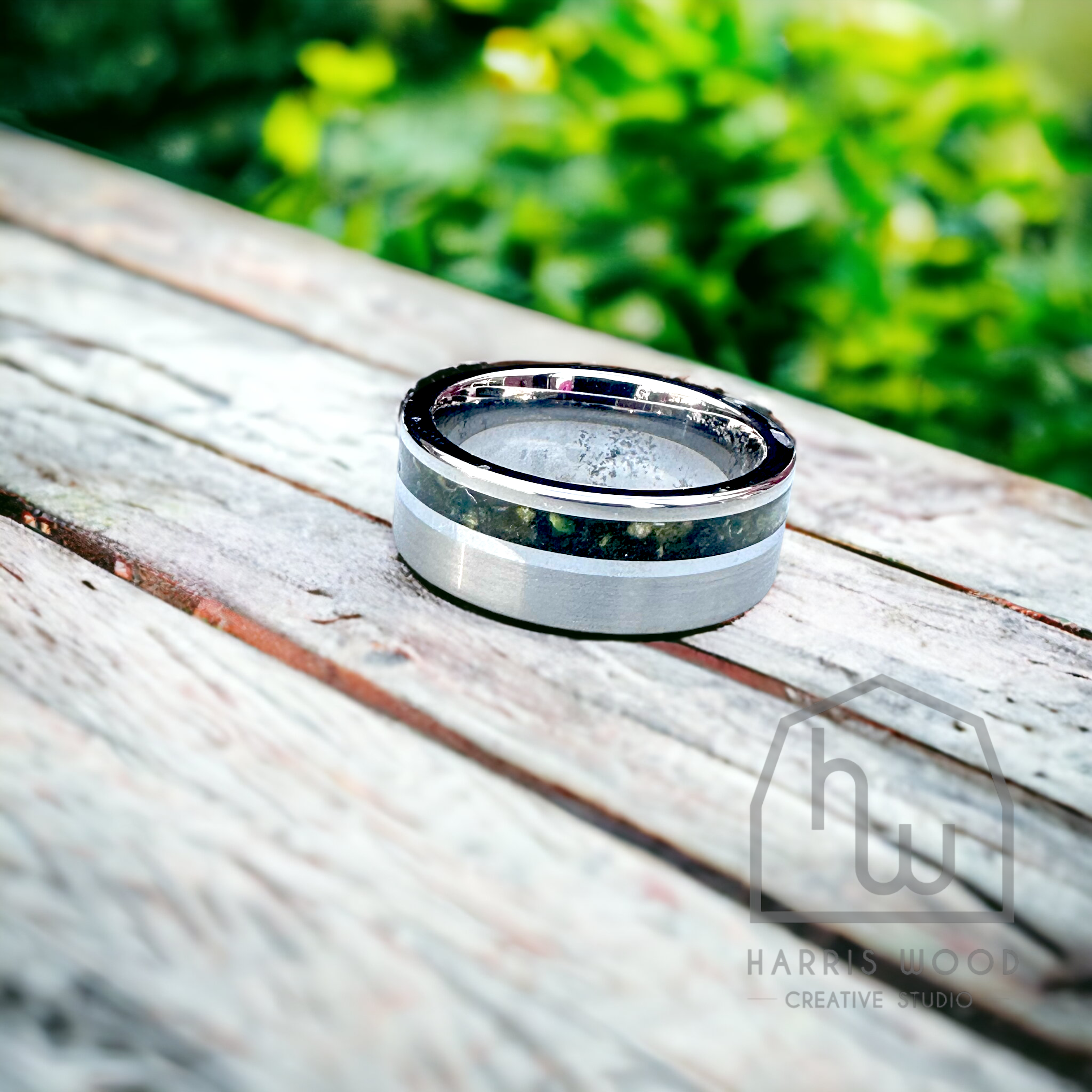 Tungsten Smooth Edge Offset Single Channel Ring