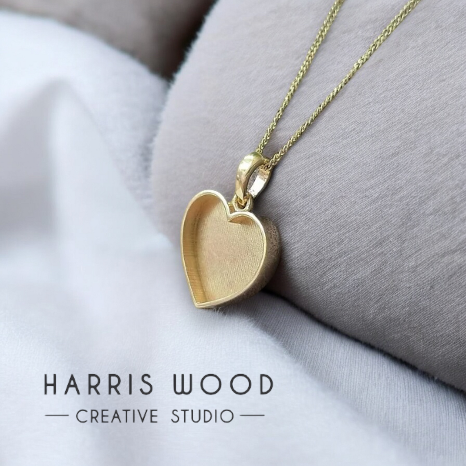 9K GOLD Heart Pendant (DEEPER SET)  *