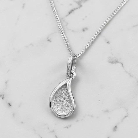 🌿 Dewdrop Pendant – Solid 925 Silver