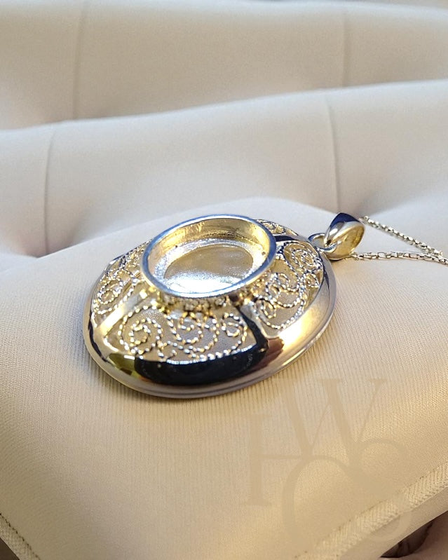 ❤️ Filigree Oval Locket & Front Bezel Pendant - Solid 925 Silver