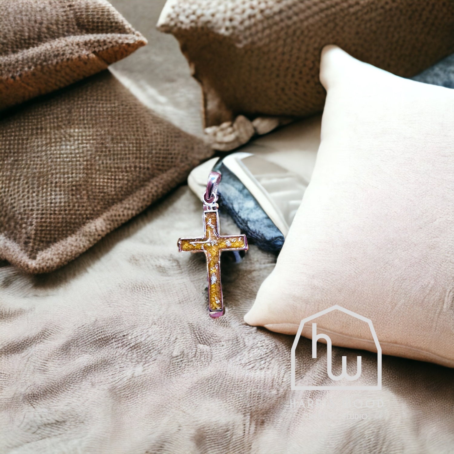 CRUCIFIX PENDANT - SOLID 925 SILVER