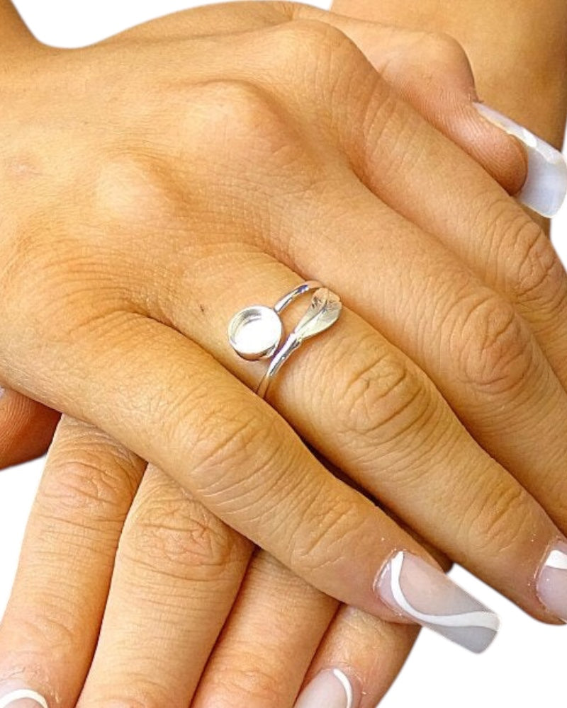 Feather Tail Adjustable Ring