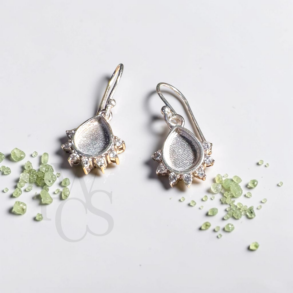 🏷️ EOL – CZ Teardrop Earrings – Solid 925 Silver