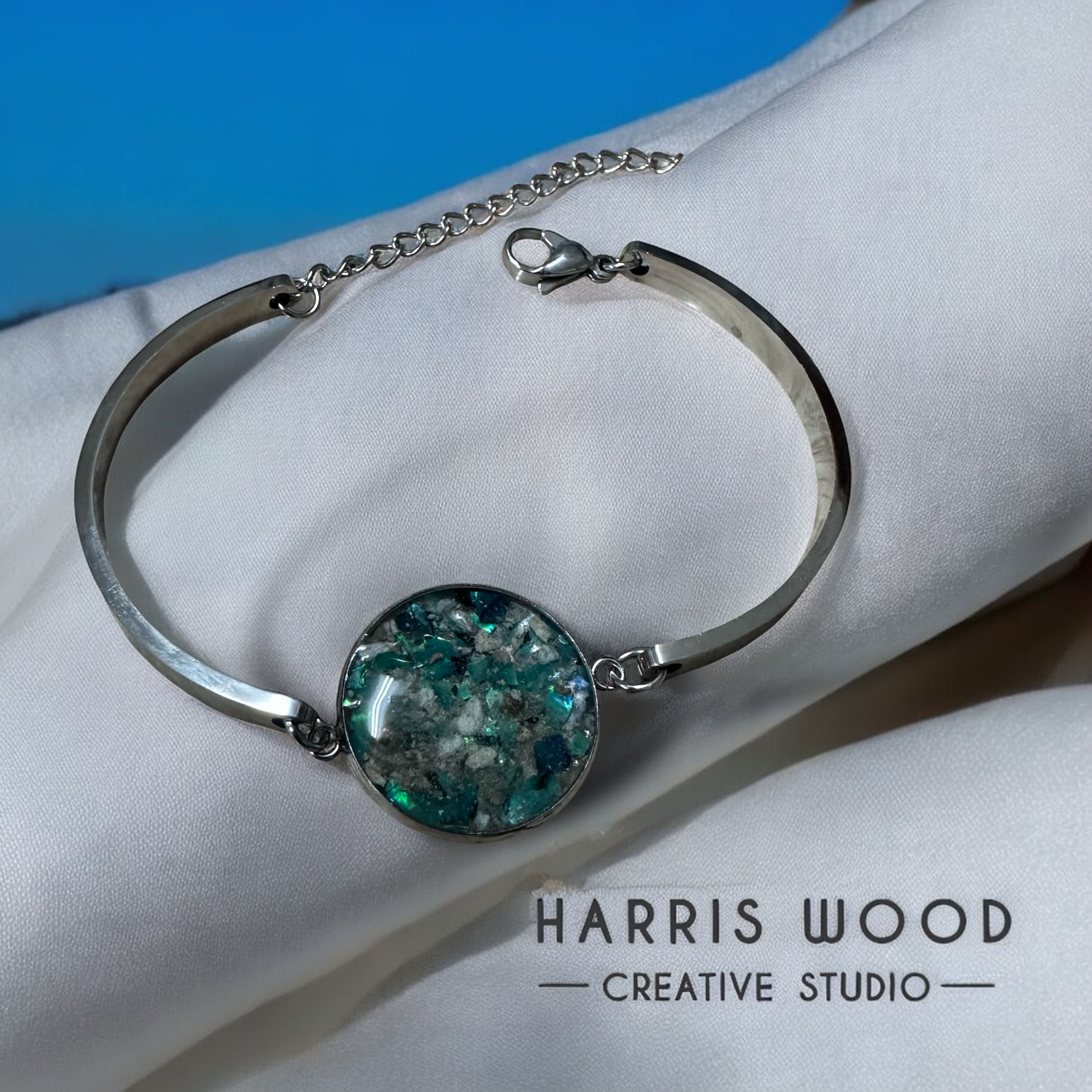 Stainless Steel Bracelet with Round Bezel