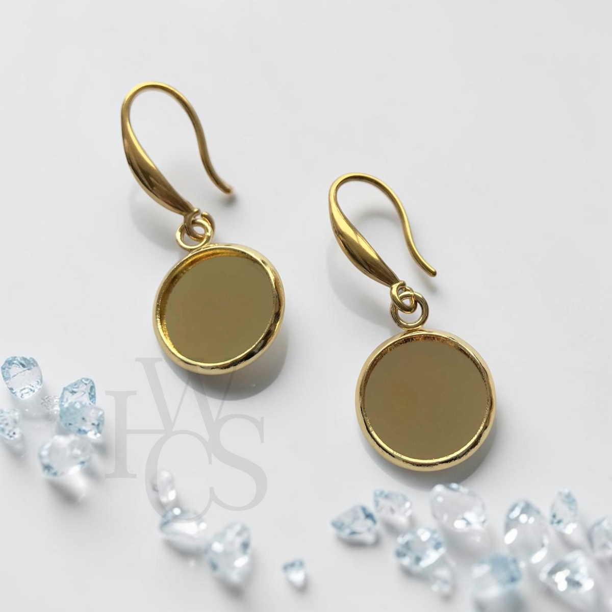 💛 18K Gold Plated Stainless Steel Drop Earrings – 10mm Round Bezel