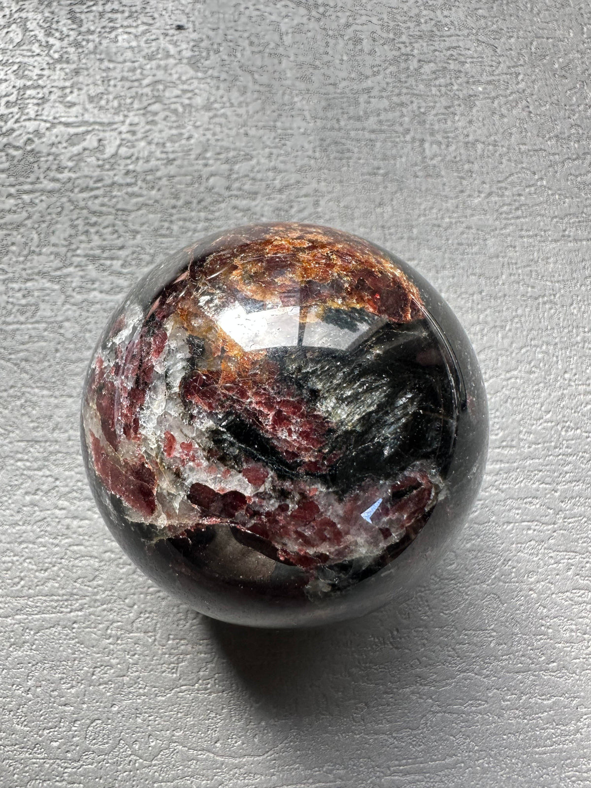 Garnet Sphere (5–5.5cm) – Passion, Strength & Root Chakra Healing – Deep Red Crystal for Energy & Protection, Christmas Crystal Gift