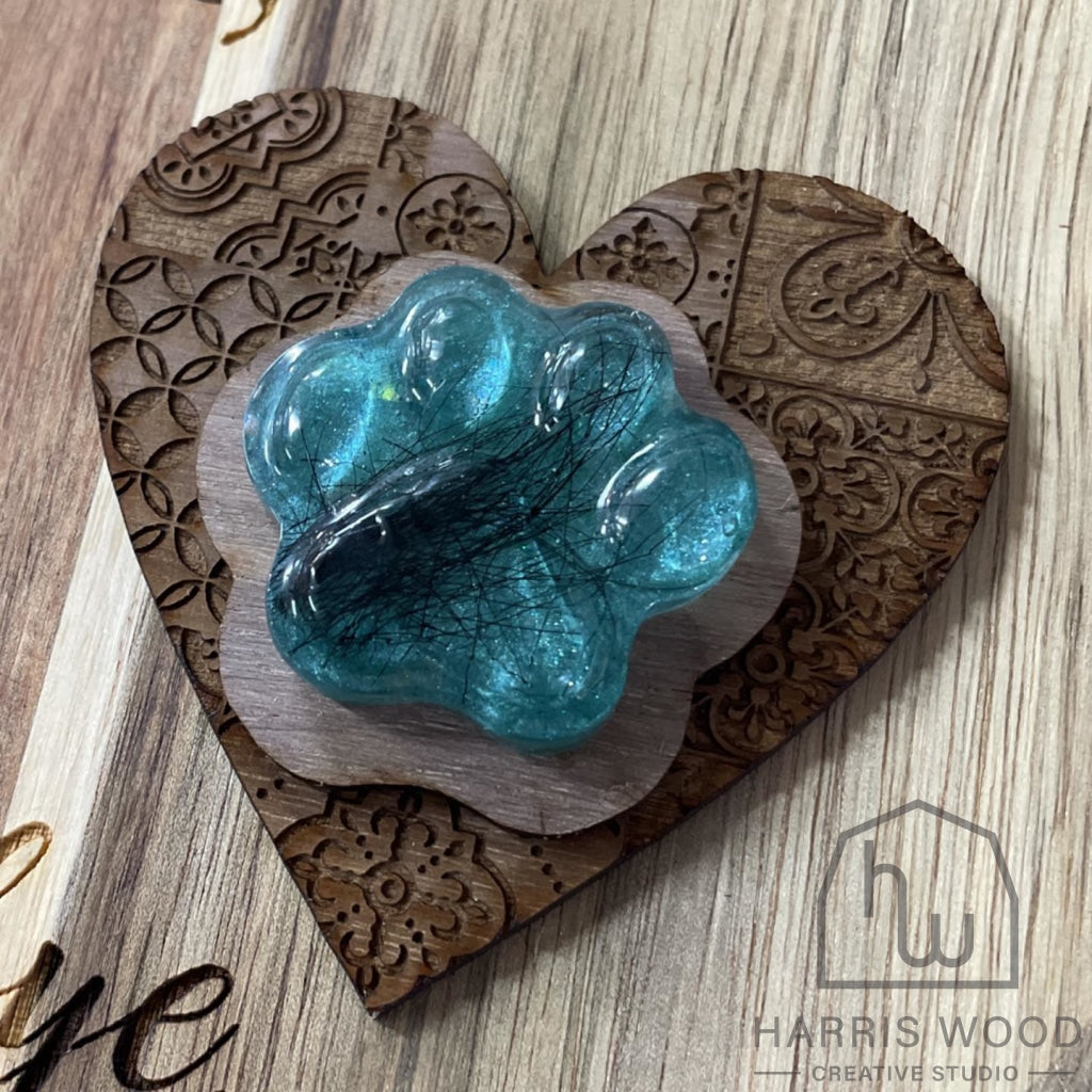 Resin Paw Memorial Board - Harris Wood Creative Studio
