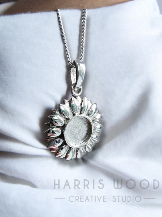 Sunflower 1 layer Solid Silver Setting Pendant &amp; Bail