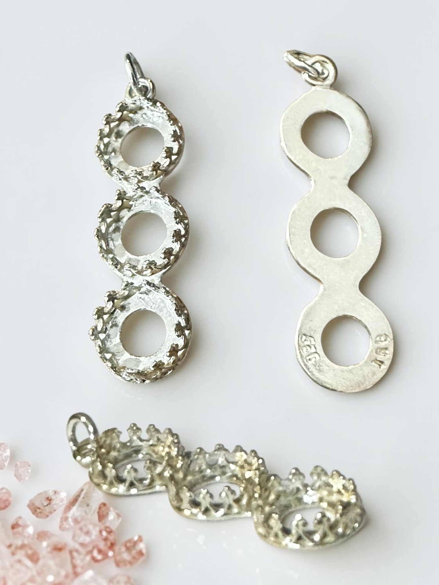 3 STONE HERITAGE PENDANT - SPECIAL ORDER
