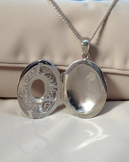 Filigree Oval Locket &amp; Front Bezel Pendant