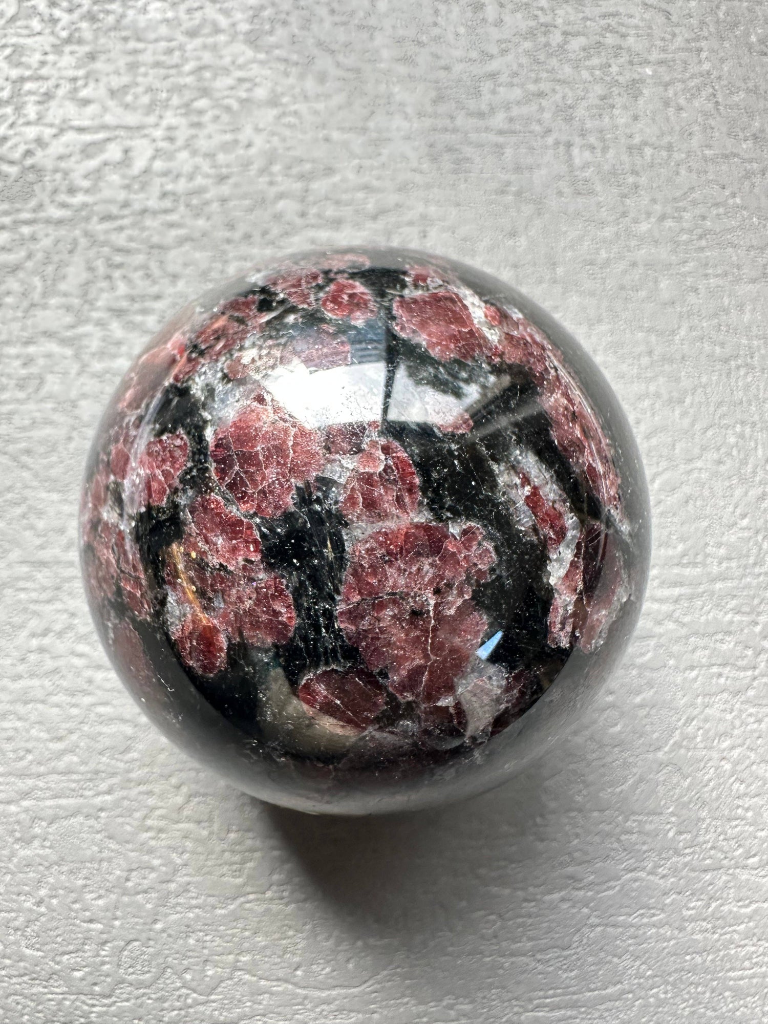 Garnet Sphere (5–5.5cm) – Passion, Strength &amp; Root Chakra Healing – Deep Red Crystal for Energy &amp; Protection, Christmas Crystal Gift
