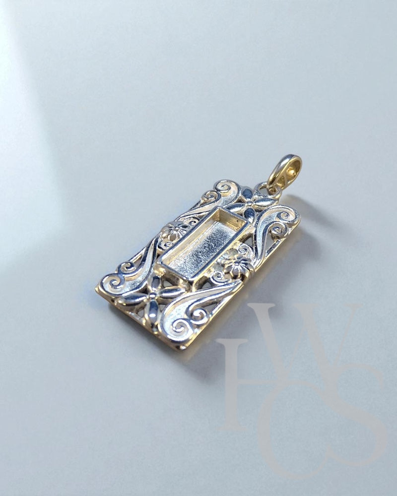 Embossed Long Pendant