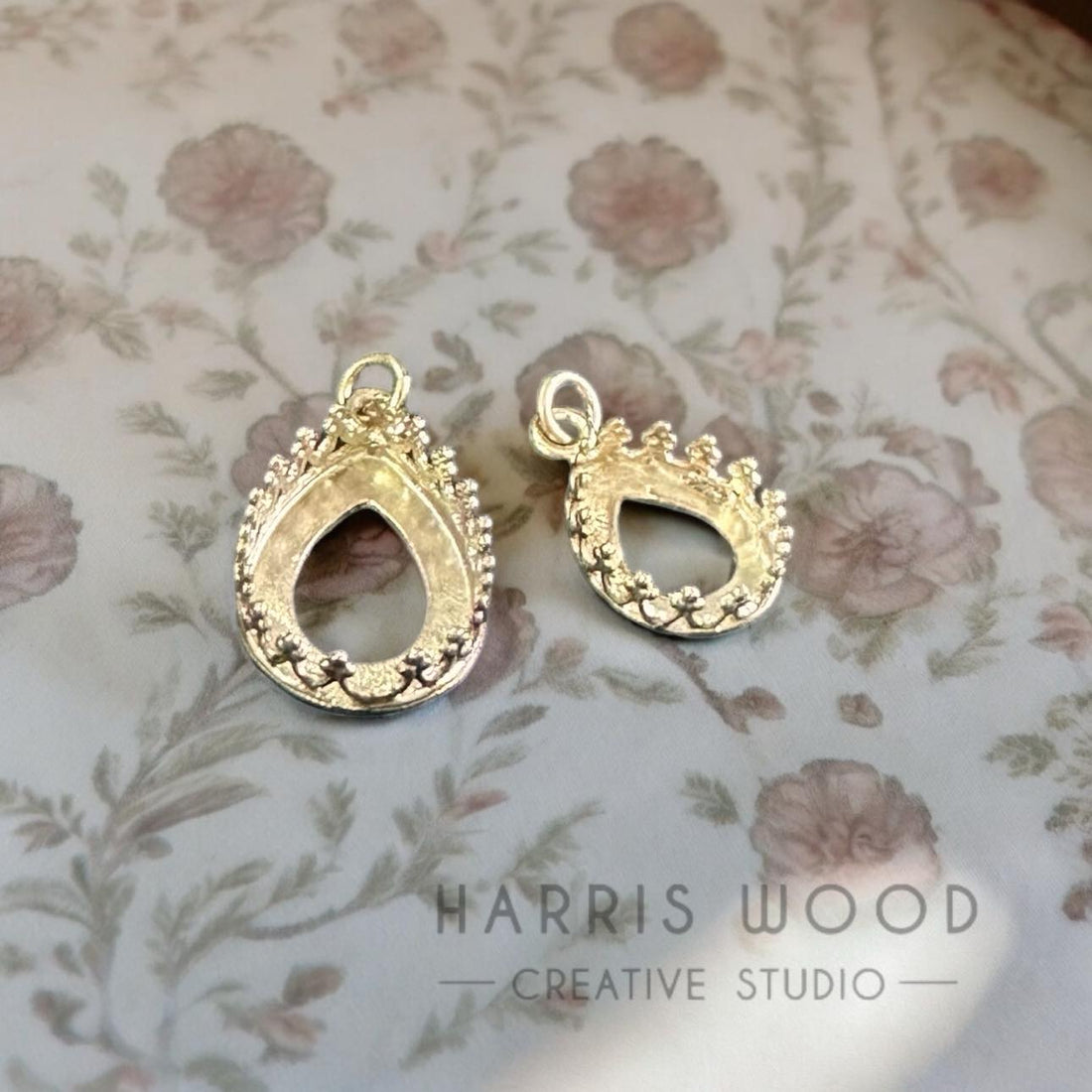 Solid 9K Gold Crown Point Teardrop Pendant