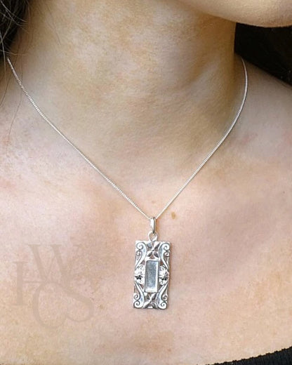 Embossed Long Pendant