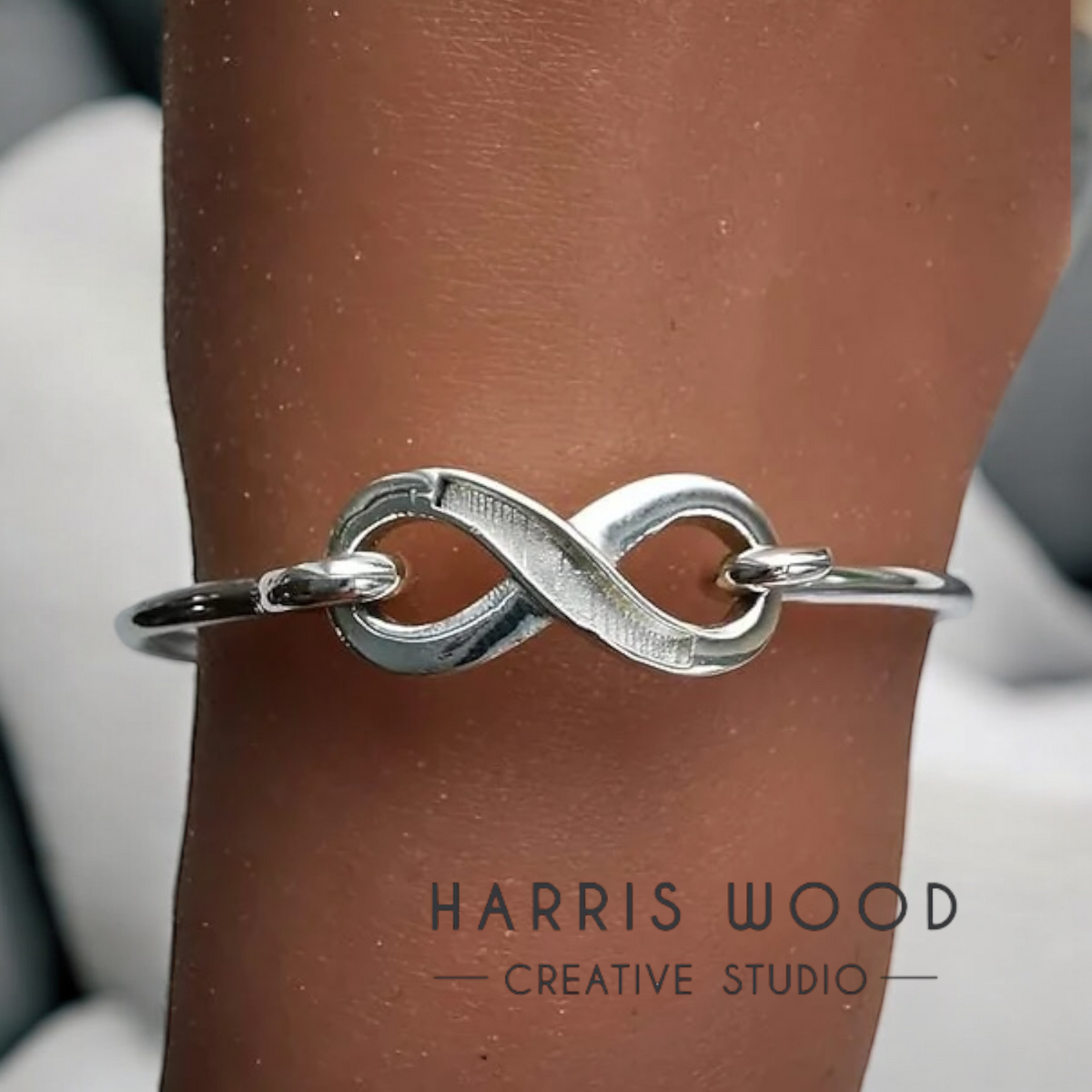 🌟 Infinity Bezel Hook Clasp Bangle - Solid 925 Silver