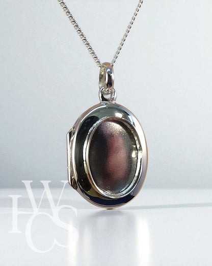 Oval Locket &amp; Front Bezel Pendant