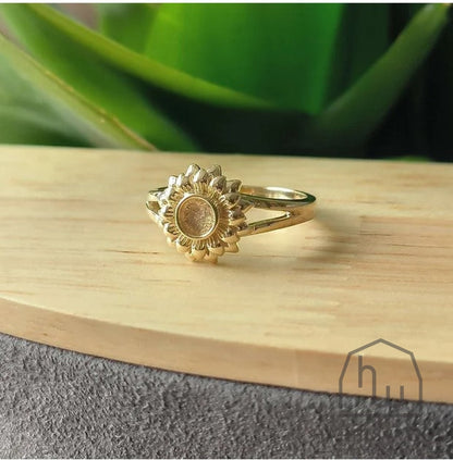 9Ct Solid Gold Sunflower Ring