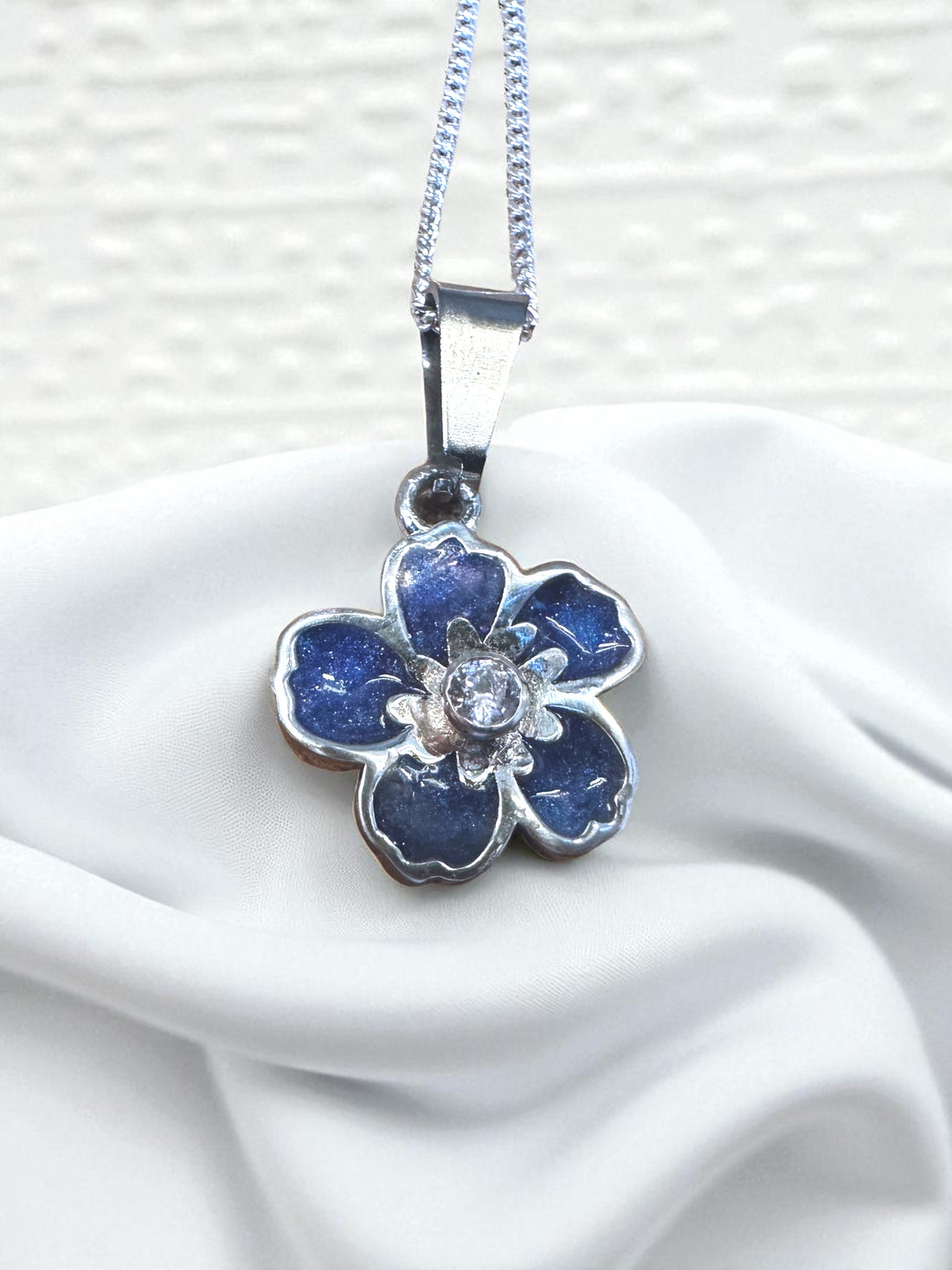 HWCS Forget Me Not Pendant