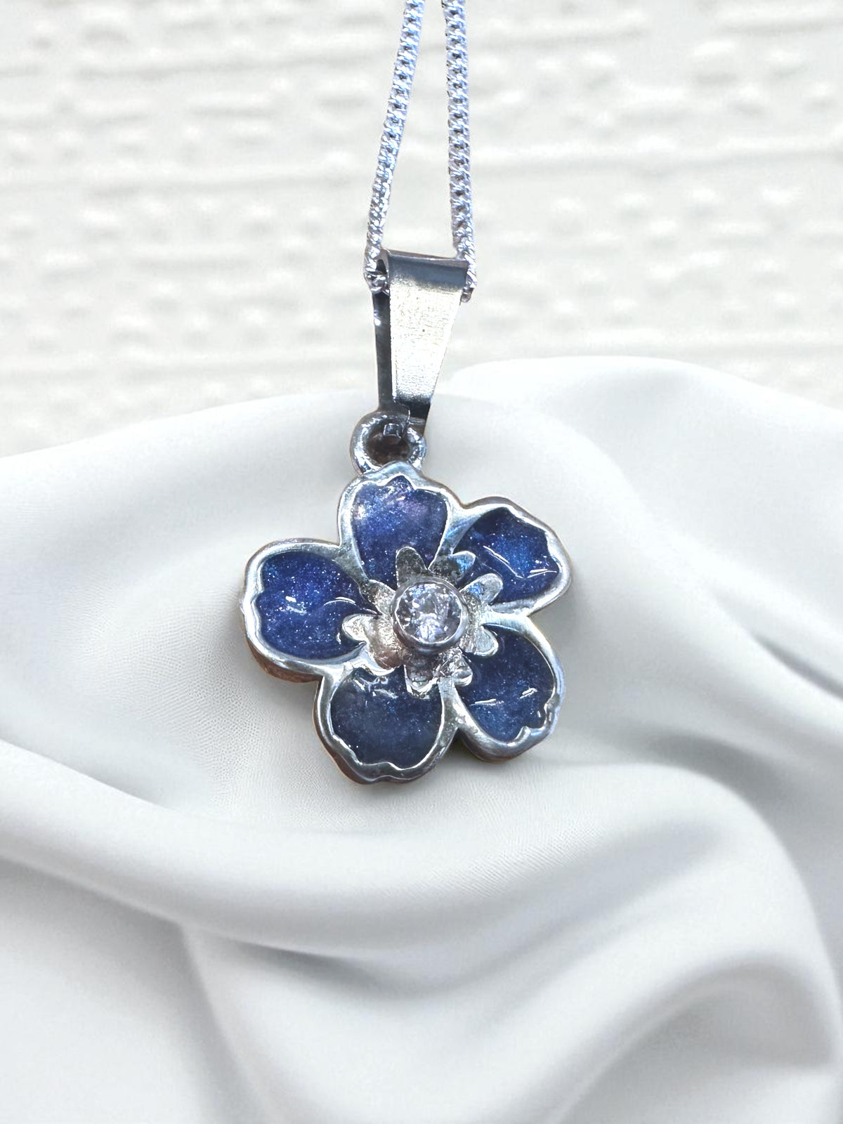 🌿 HWCS Forget Me Not Pendant