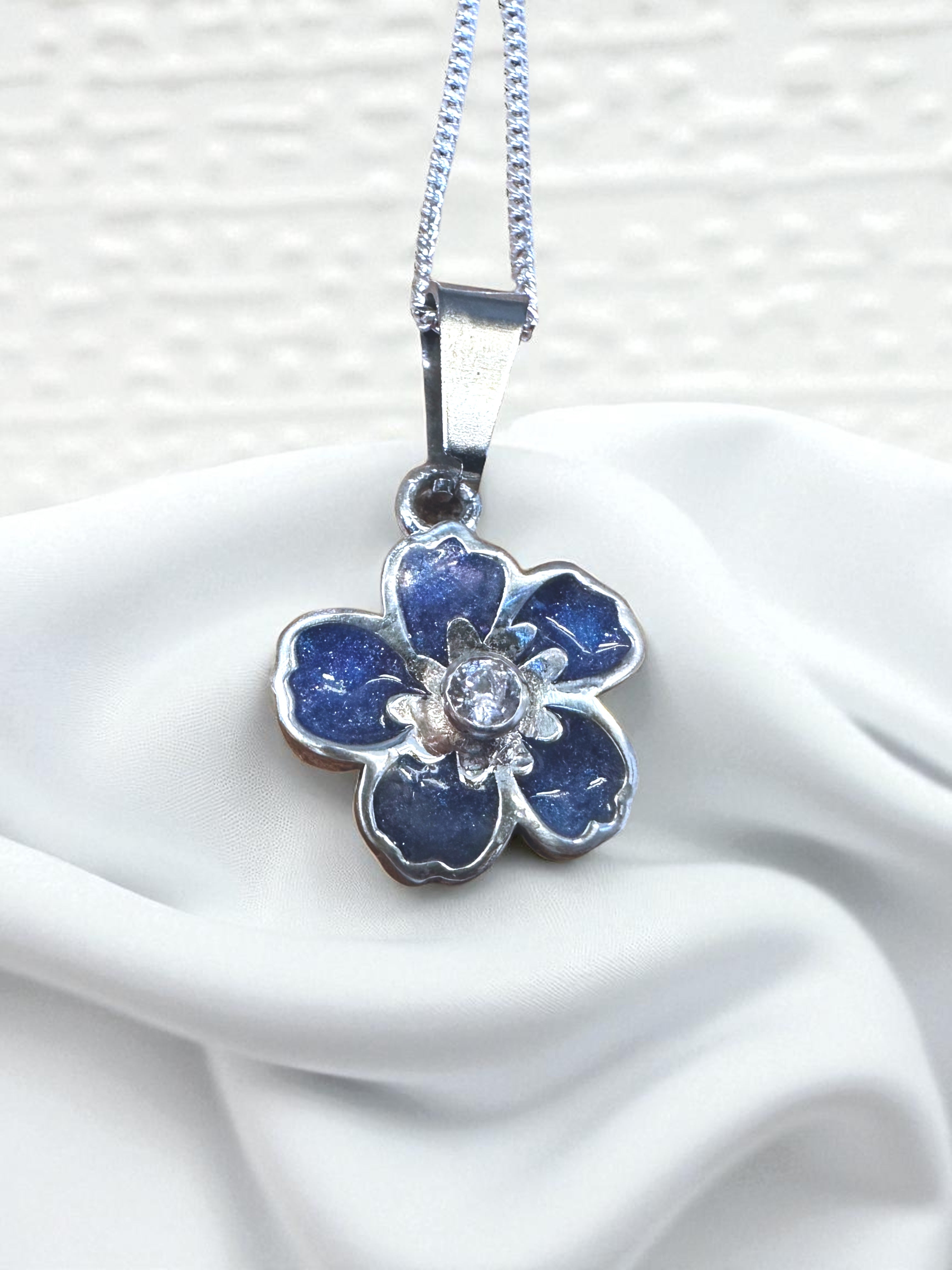 HWCS Forget Me Not Pendant