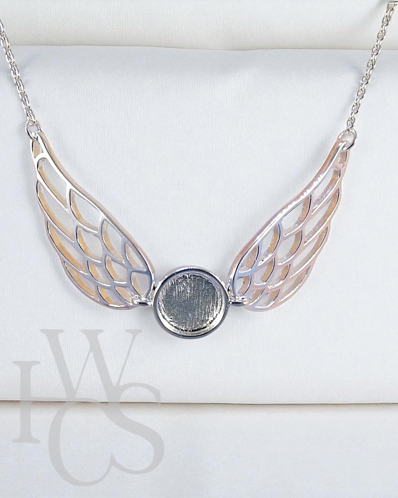 Snitch Winged Pendant &amp; Chain