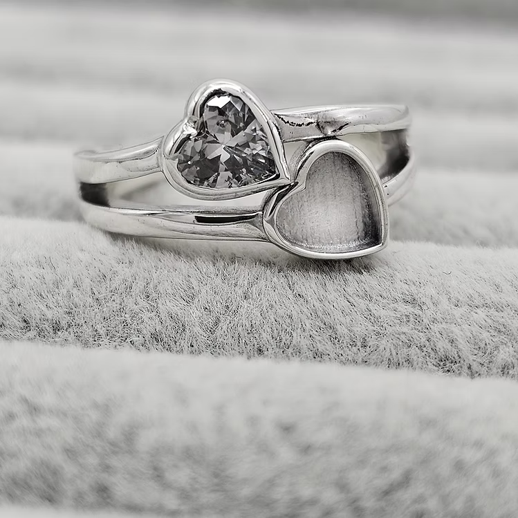 🏷️ EOL – Double Heart CZ Ring Vers 2 – Solid Silver