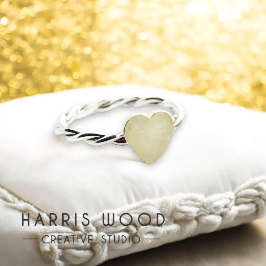 Twisted Band with Smooth Heart Bezel SOLID SILVER