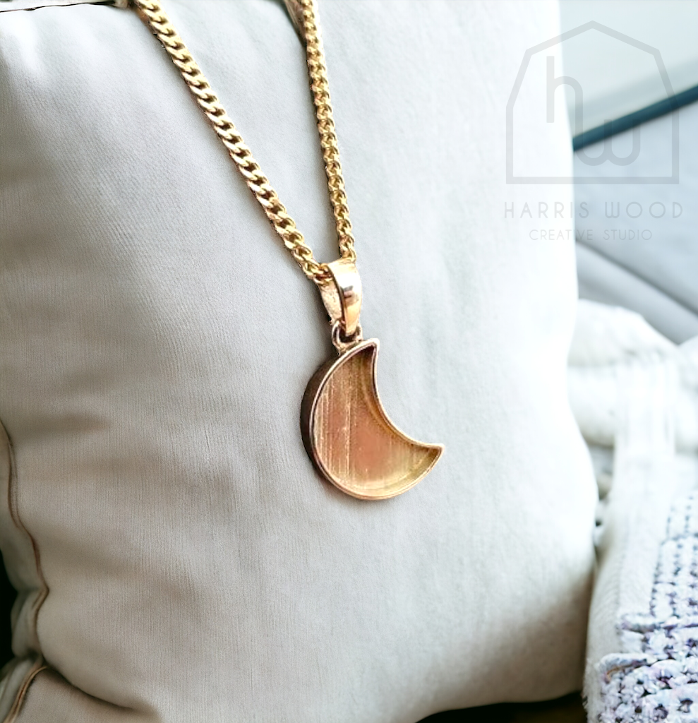 Moon pendant - 9K Solid Gold