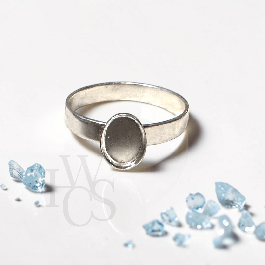🏷️ EOL – 3mm Wide Textured Band Ring with 6x8mm Portrait Oval Bezel – Solid 925 Silver