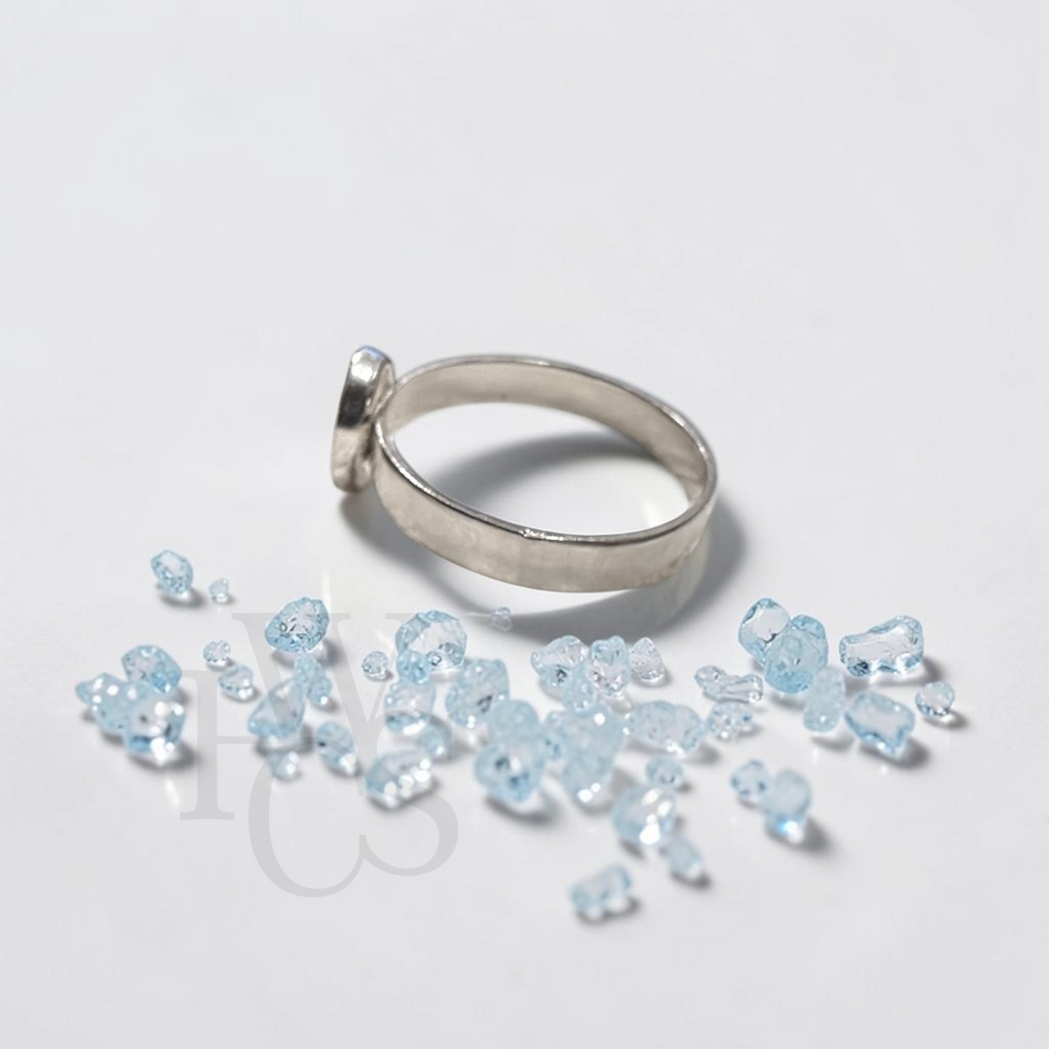 🏷️ EOL – 3mm Wide Textured Band Ring with 6x8mm Portrait Oval Bezel – Solid 925 Silver