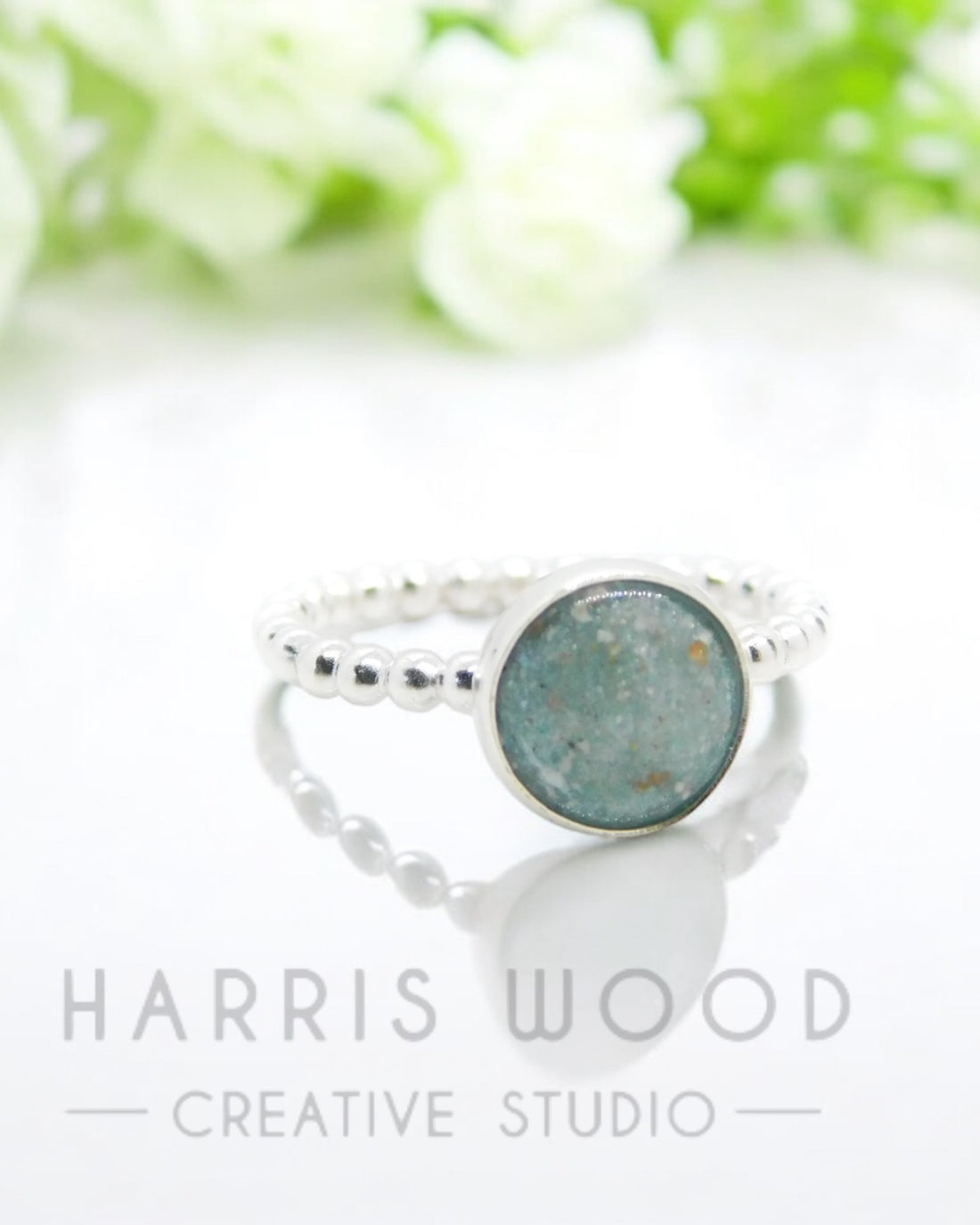 BUBBLE BAND RING with Smooth Round Bezel