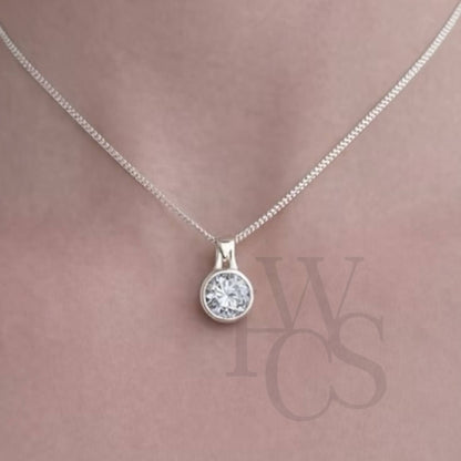 ❤️ Secret Round Crystal Pendant