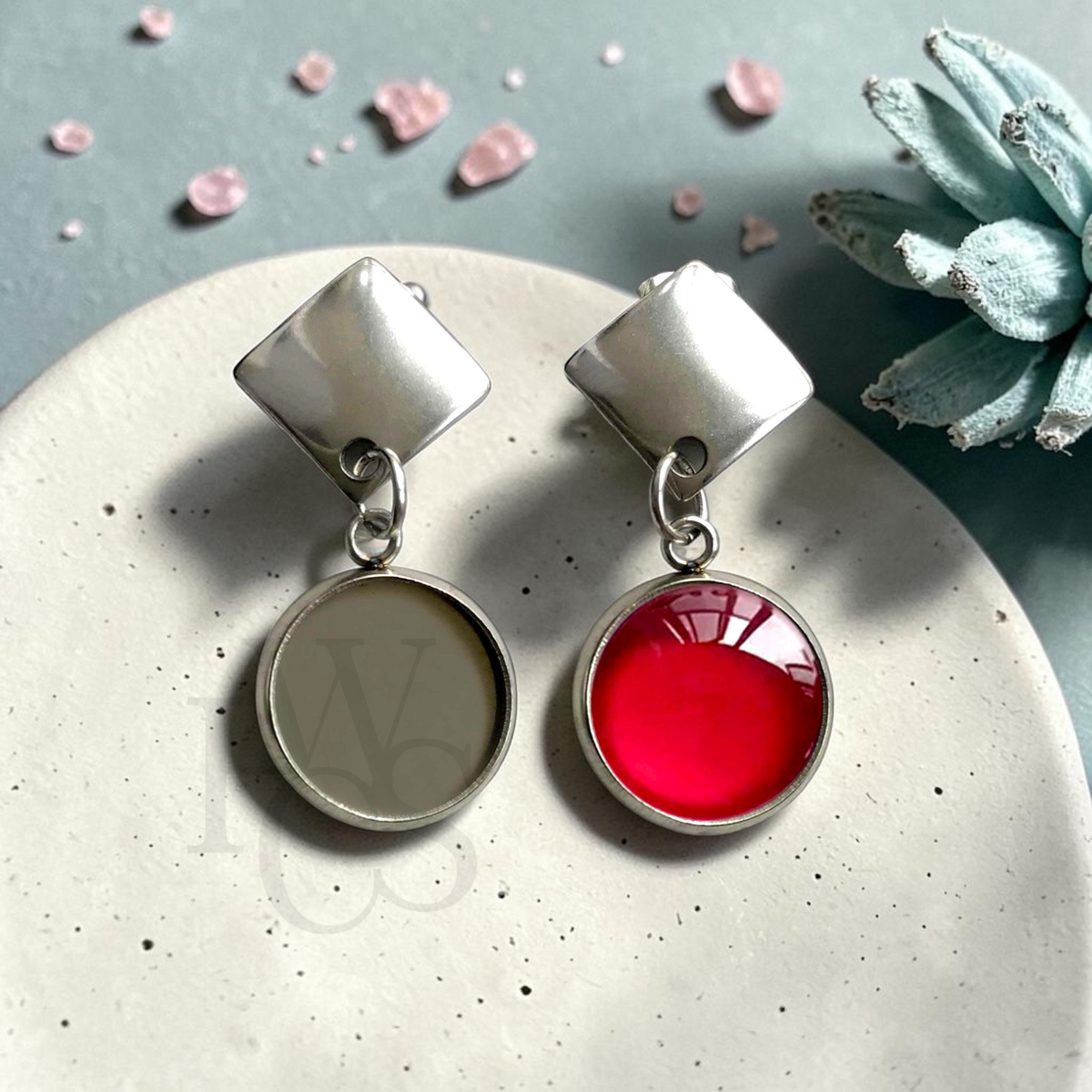 ❤️ Stainless Steel Square Stud Drop Earrings – 10mm Round Bezel