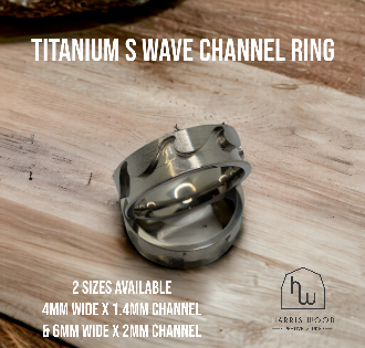 💙 Titanium Ocean Wave Brushed Inlay Ring