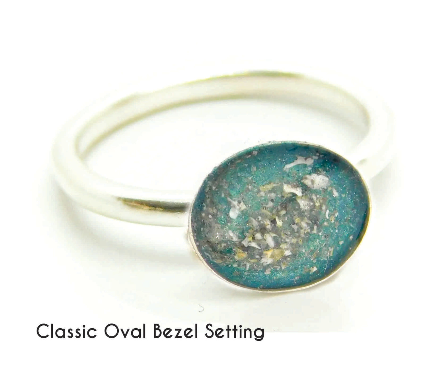 🏷️ EOL – Classic Ring with Smooth 8x6mm Oval Landscape Bezel – Solid 925 Silver