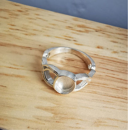 Celtic Oval Solid Silver Ring