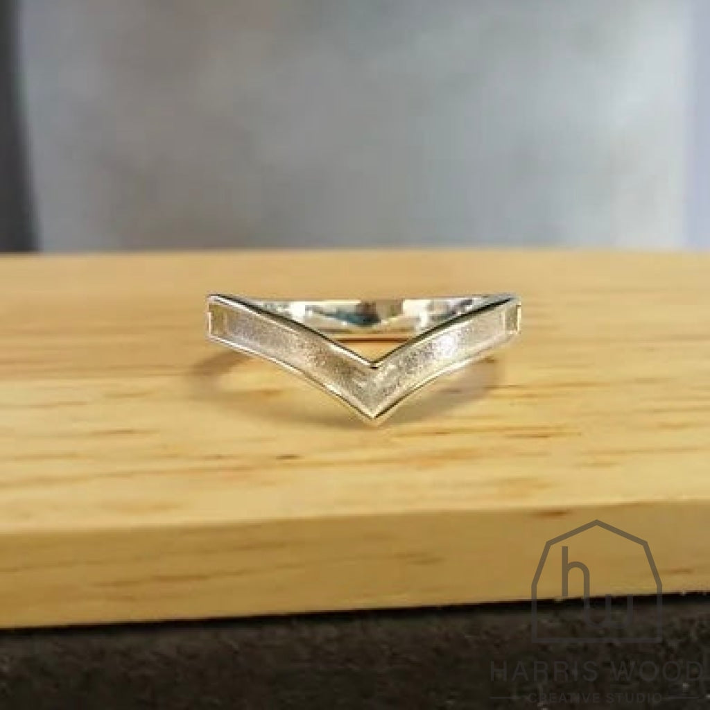 Wishbone Channel Ring